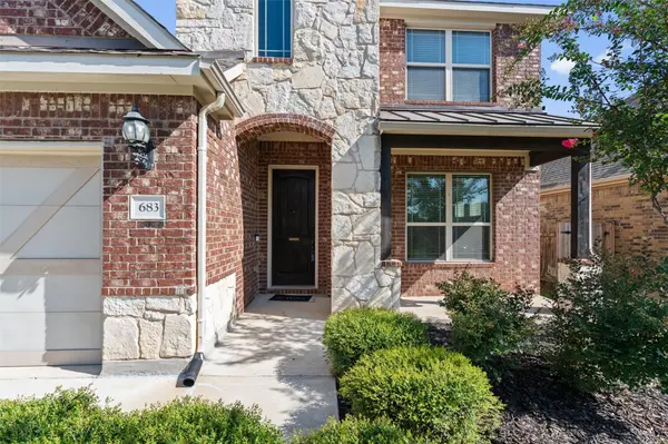 683 Oyster CRK, Buda, TX 78610
