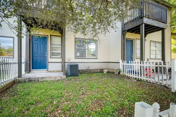 1830 River Crossing CIR #B, Austin, TX 78741