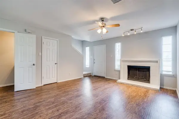 1830 River Crossing CIR #B, Austin, TX 78741