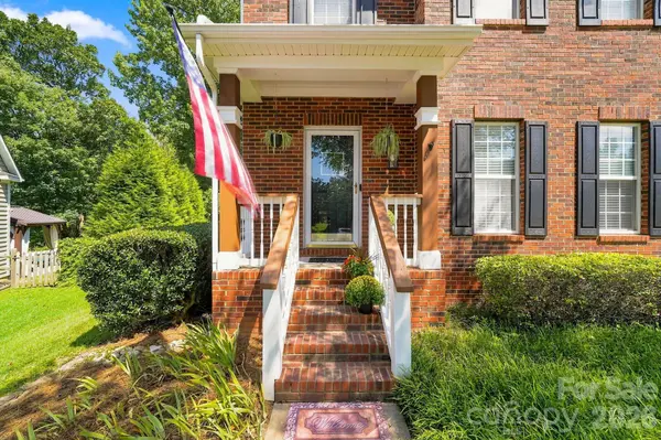 104 Oak Grove CT, Fort Mill, SC 29715