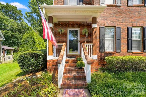 104 Oak Grove CT, Fort Mill, SC 29715