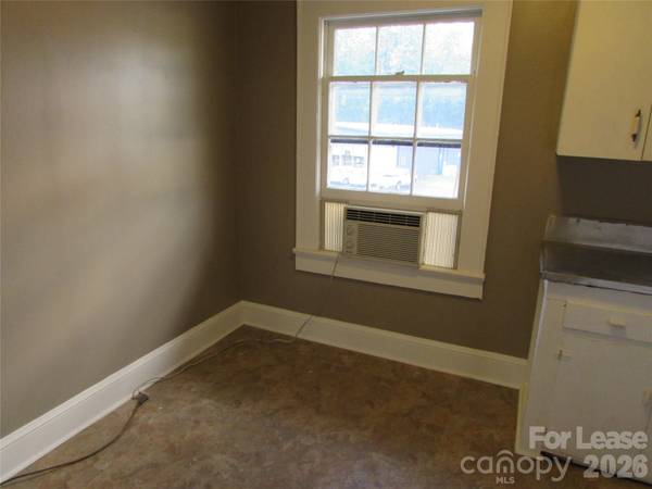 214 Salisbury RD #A, Statesville, NC 28677