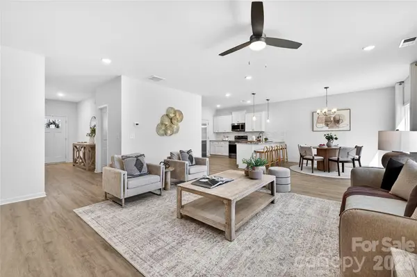 1033 Rodey AVE, Charlotte, NC 28206