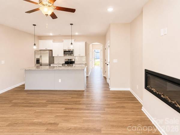 5933 Wallace AVE, Charlotte, NC 28212