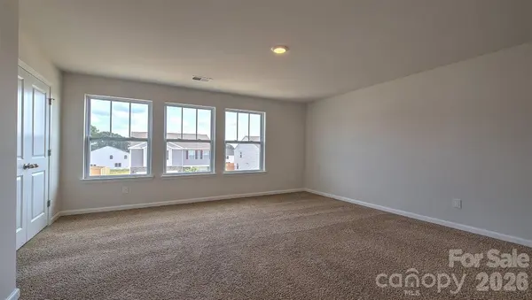 64 Piney Woods RD, Fletcher, NC 28732