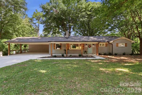 334 Country LN, Mocksville, NC 27028