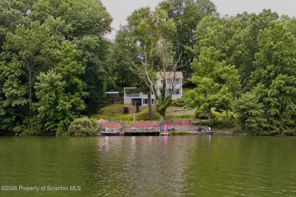 155 Baylors Lake RD, Nicholson, PA 18446
