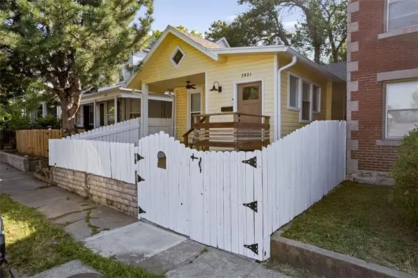 3921 Central ST, Kansas City, MO 64111