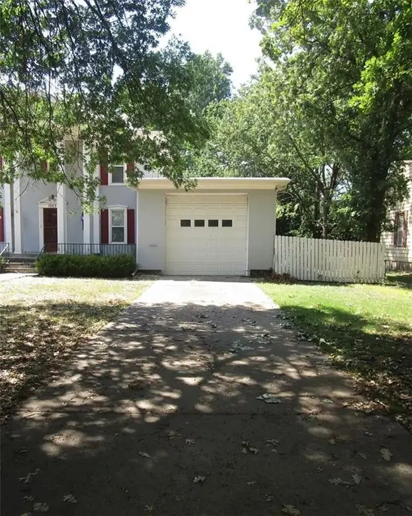 1323 West ST, Emporia, KS 66801