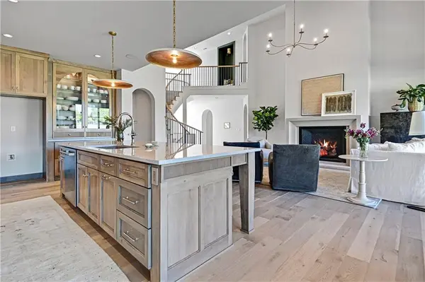11704 W 181st ST, Overland Park, KS 66013