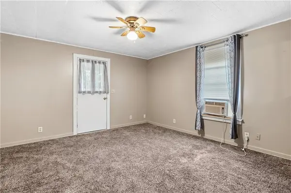 656 E 12th ST, Sedalia, MO 65301