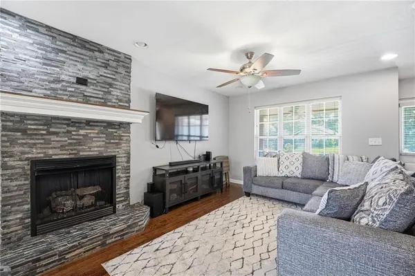 5108 E 39th ST, Kansas City, MO 64128