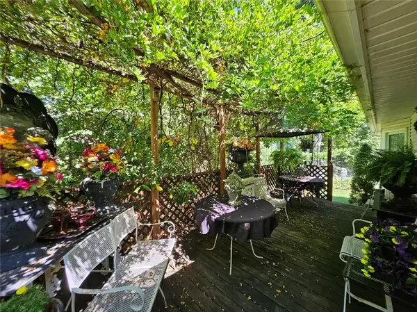 3753 N Grand AVE, Kansas City, MO 64116