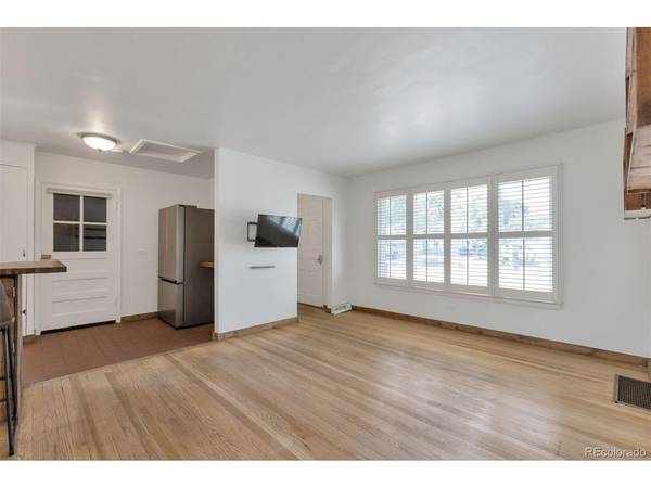 4410 Raritan, Denver, CO 80211