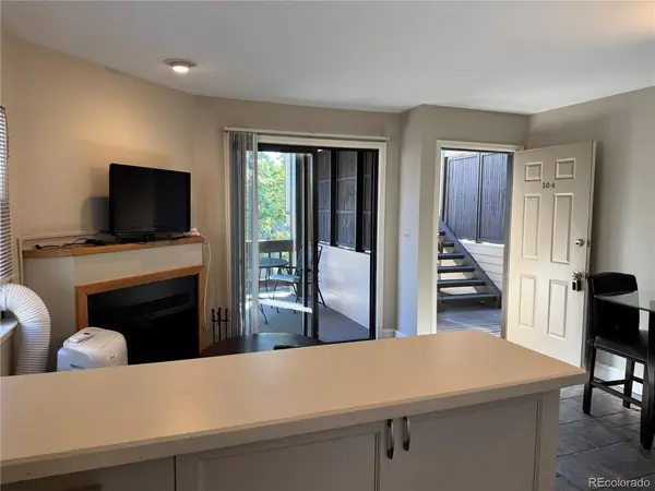 1812 17th #104S, Boulder, CO 80302