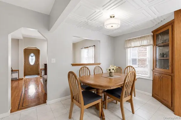 151-27 11th AVE, Whitestone, NY 11357