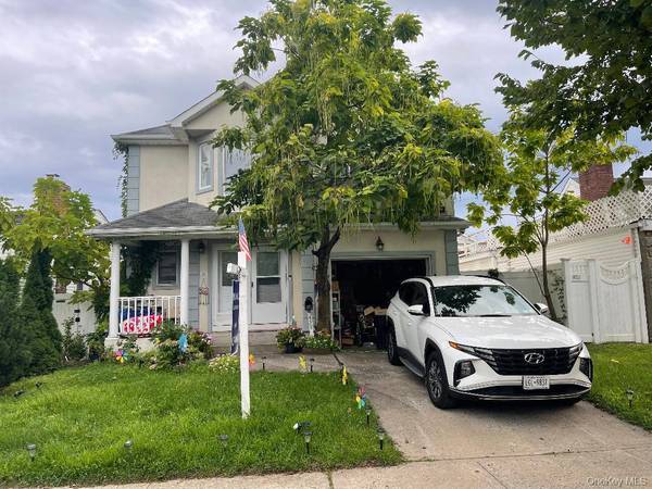 458 E Pine ST, Long Beach, NY 11561