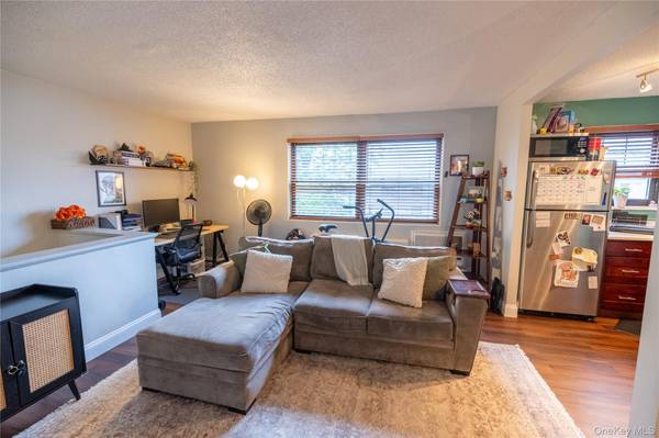 136-65 68th DR #B, Kew Garden Hills, NY 11367