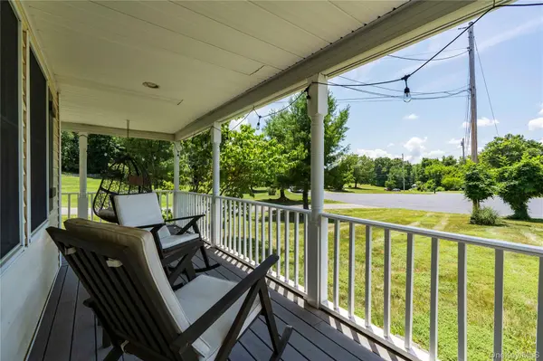 24 Robyn DR, Marlboro, NY 12542