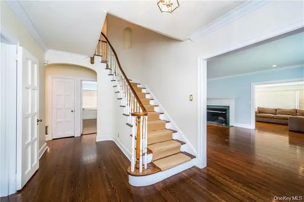 25 Jerome AVE, New Rochelle, NY 10804