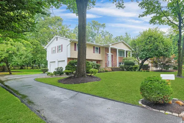 38 York DR, New City, NY 10956
