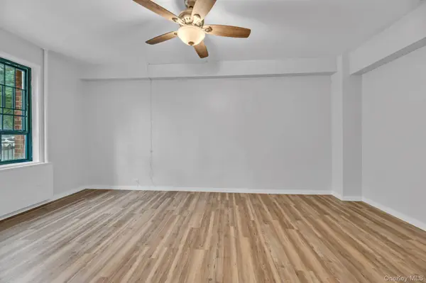 7 Metropolitan OVAL #ME, Bronx, NY 10462