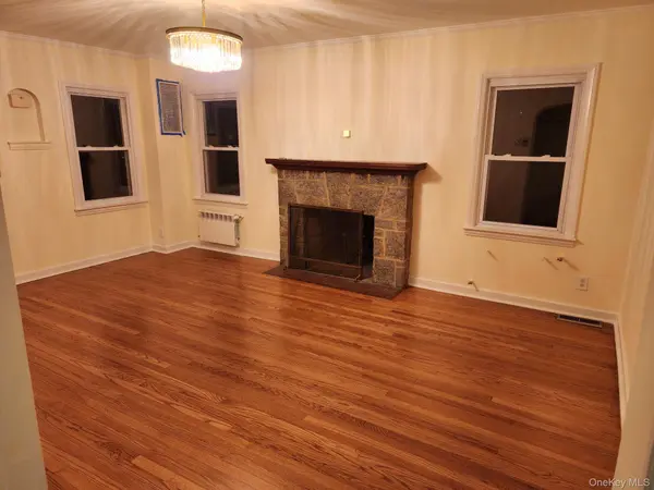 114 Lexington AVE #1, Franklin Square, NY 11010