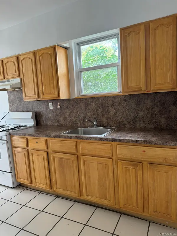 14014 Jewel AVE, Flushing, NY 11367