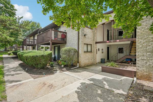 2 Secora RD #C-5, Monsey, NY 10952