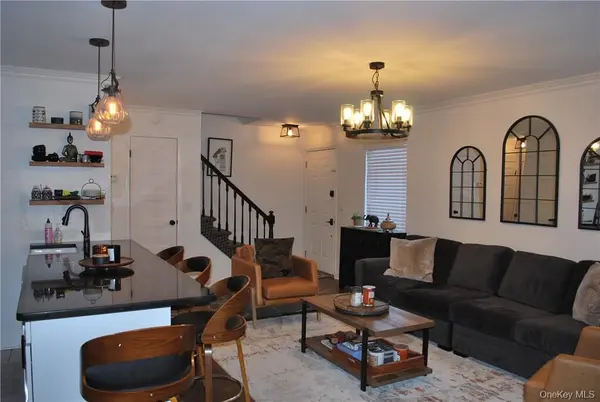 72 The Rise, Warwick, NY 10990