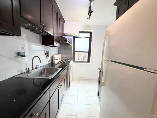 32-43 90th #306, East Elmhurst, NY 11369