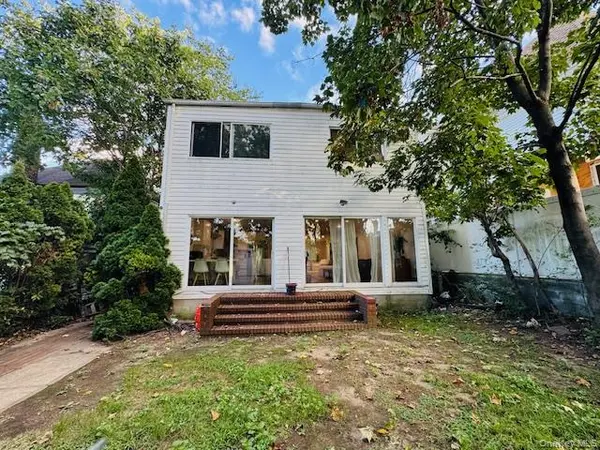 176-29 80th DR, Jamaica, NY 11432