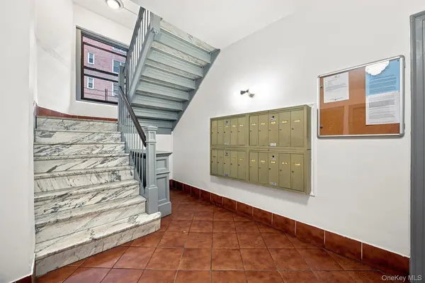 246 Bronxville RD #i2, Bronxville, NY 10708