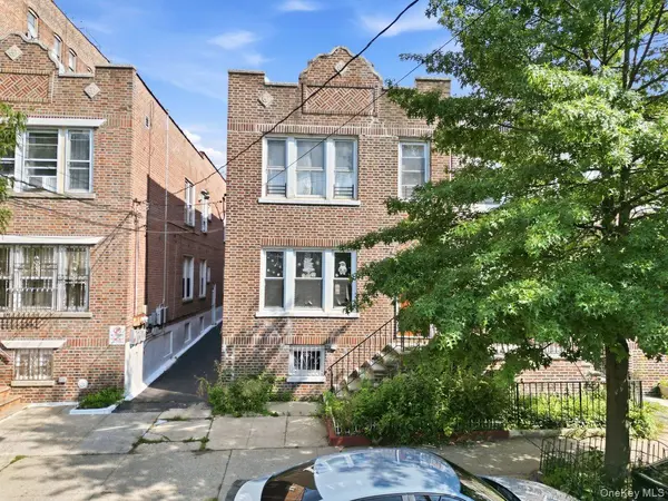 4626 Carpenter AVE, Bronx, NY 10470