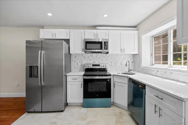 1302 E 223rd ST, Bronx, NY 10466