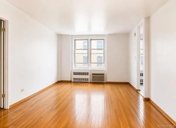 1332 Metropolitan AVE, Bronx, NY 10462