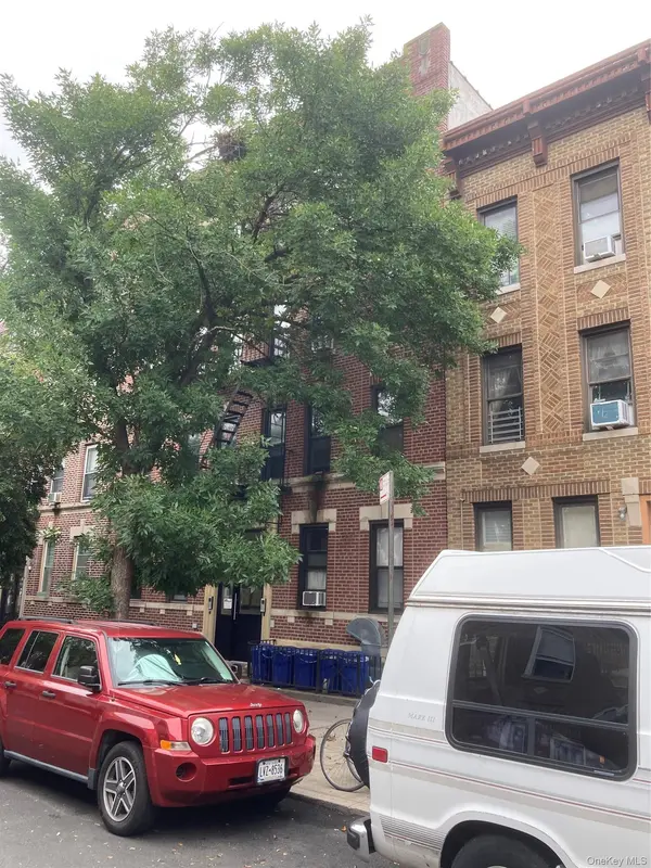 7221 67th ST, Ridgewood, NY 11385