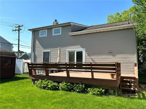 45 Holland ST, Harrison, NY 10528