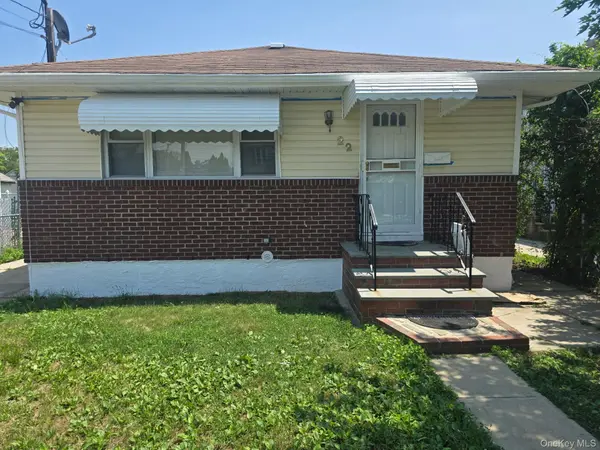 22 Mason ST, Hempstead, NY 11550