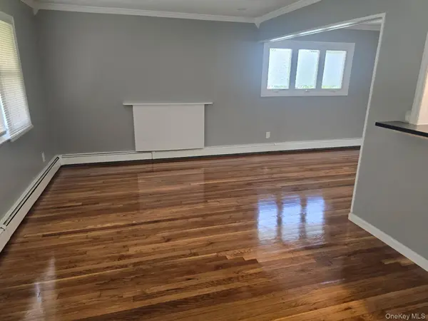 22 Mason ST, Hempstead, NY 11550