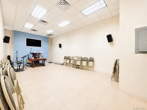 61-12 220 ST #2nd + 3rd Floor, Bayside, NY 11364