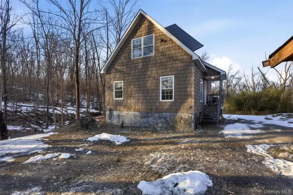 106 Newport Bridge RD, Warwick, NY 10990