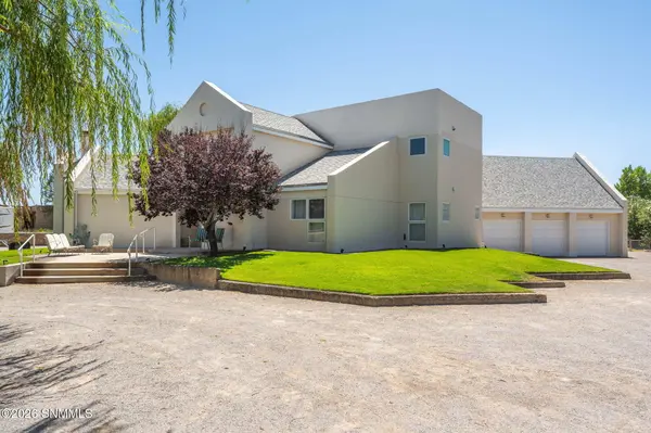 140 Horseshoe CIR, Las Cruces, NM 88007
