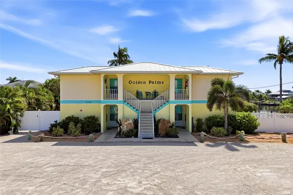 3226 STRINGFELLOW RD, St James City, FL 33956