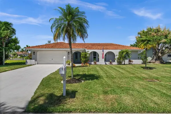 4914 SORRENTO CT, Cape Coral, FL 33904