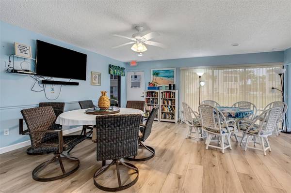 112 ELMWOOD CIR #112, Seminole, FL, 33777 photo 34