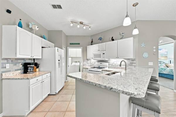1231 FAIRWAY GREENS DR #45, Sun City Center, FL, 33573 photo 6