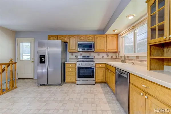 3357 Glendale AVE, St Charles, MO 63301