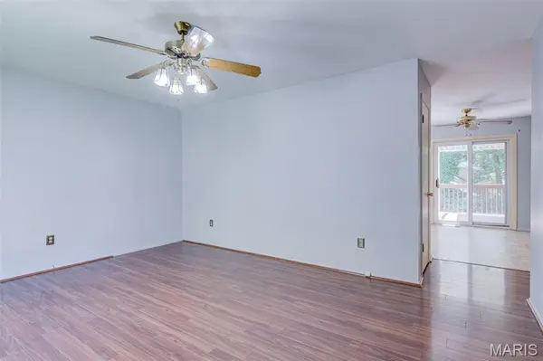 3357 Glendale AVE, St Charles, MO 63301