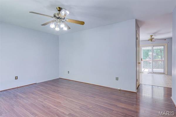 3357 Glendale AVE, St Charles, MO 63301